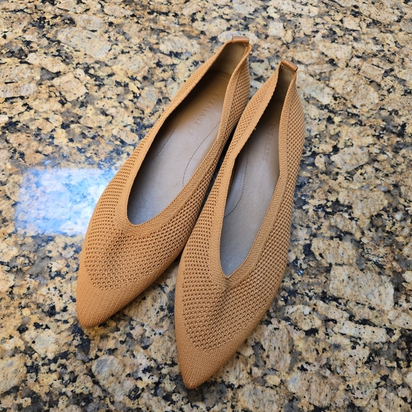 Everlane Shoes - Everlane The 40 Hour Flat‎ in Toffee Brown Women 10.5 NEW